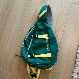 One shoulder strap Patagonia bag